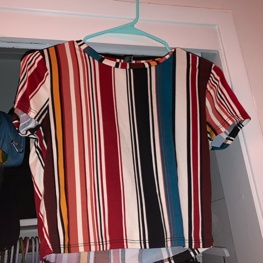 Striped crop top tee